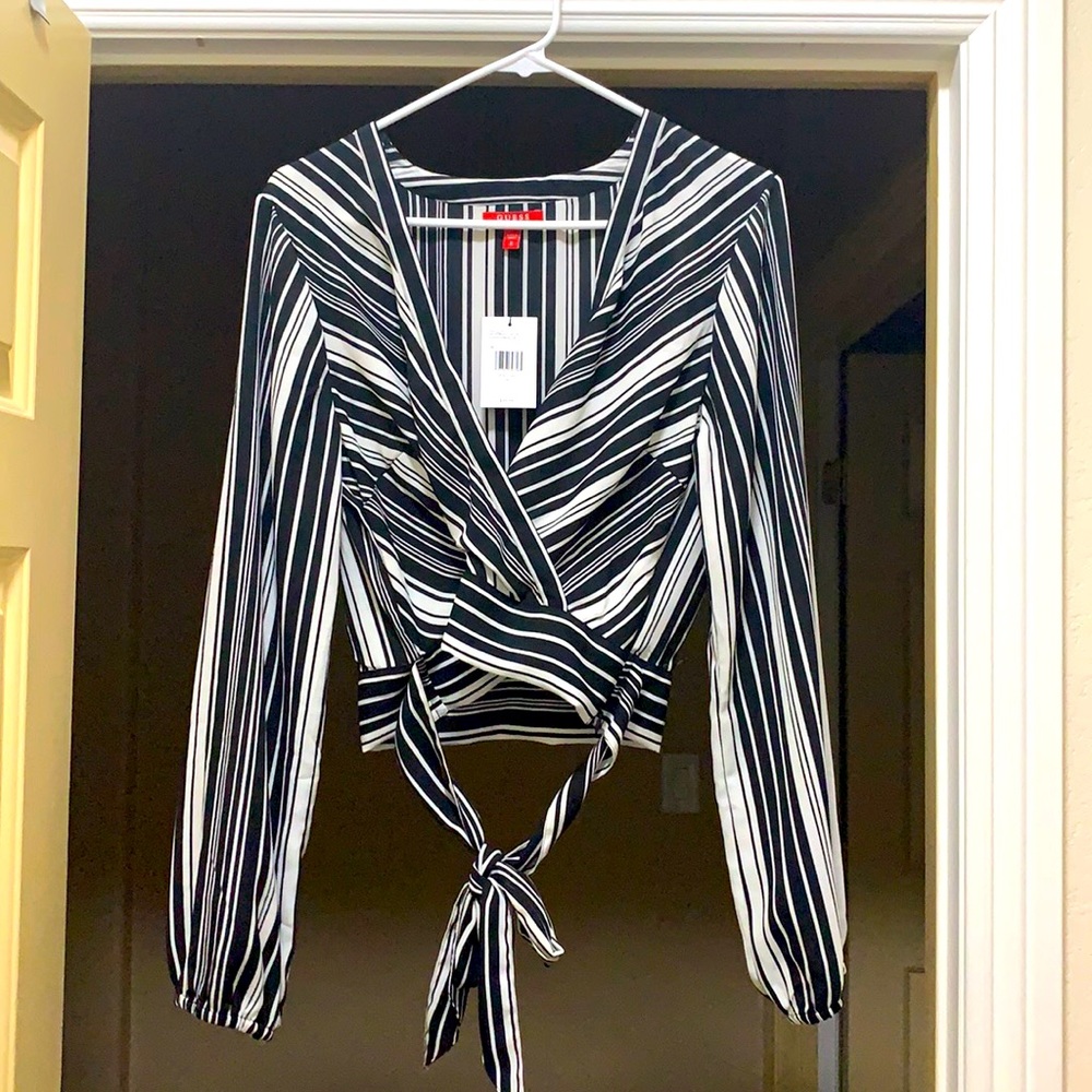 Guess Top NWT